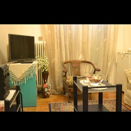 φανταστικός χώρος δίπλα στον μύλο ξωτικών Apartment